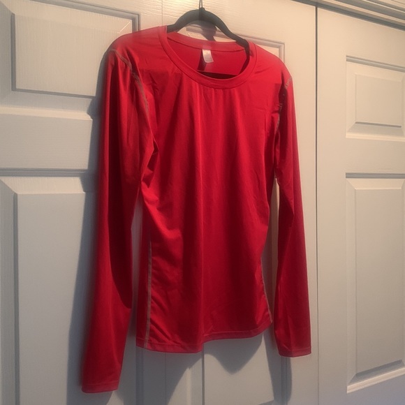 NWOT red long sleeved shirt - Picture 2 of 6